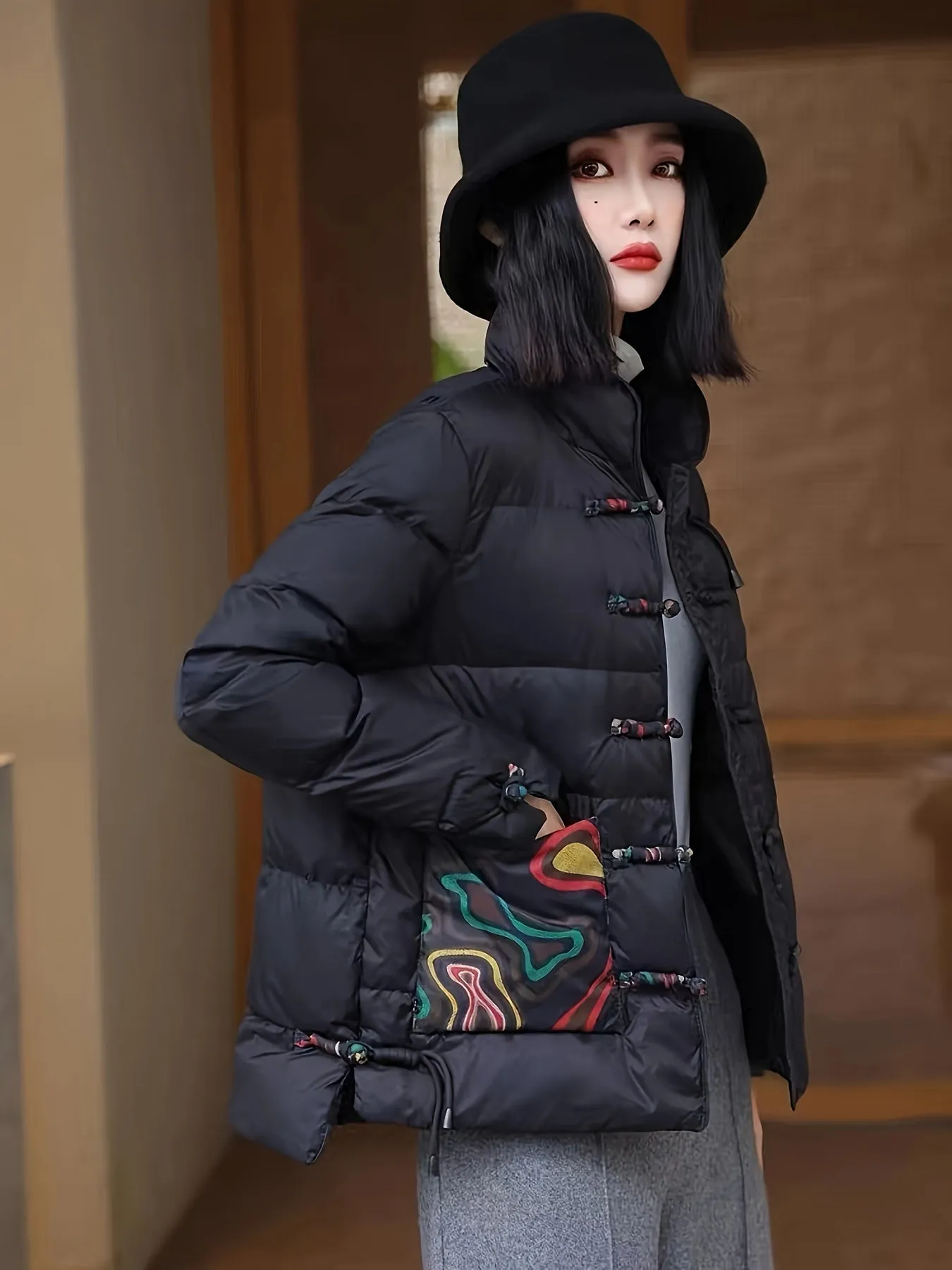 Chic Vintage-Inspired Women's Puffer Coat with Printed Detail - Lightweight, Warm Long Sleeve Winter Jacket