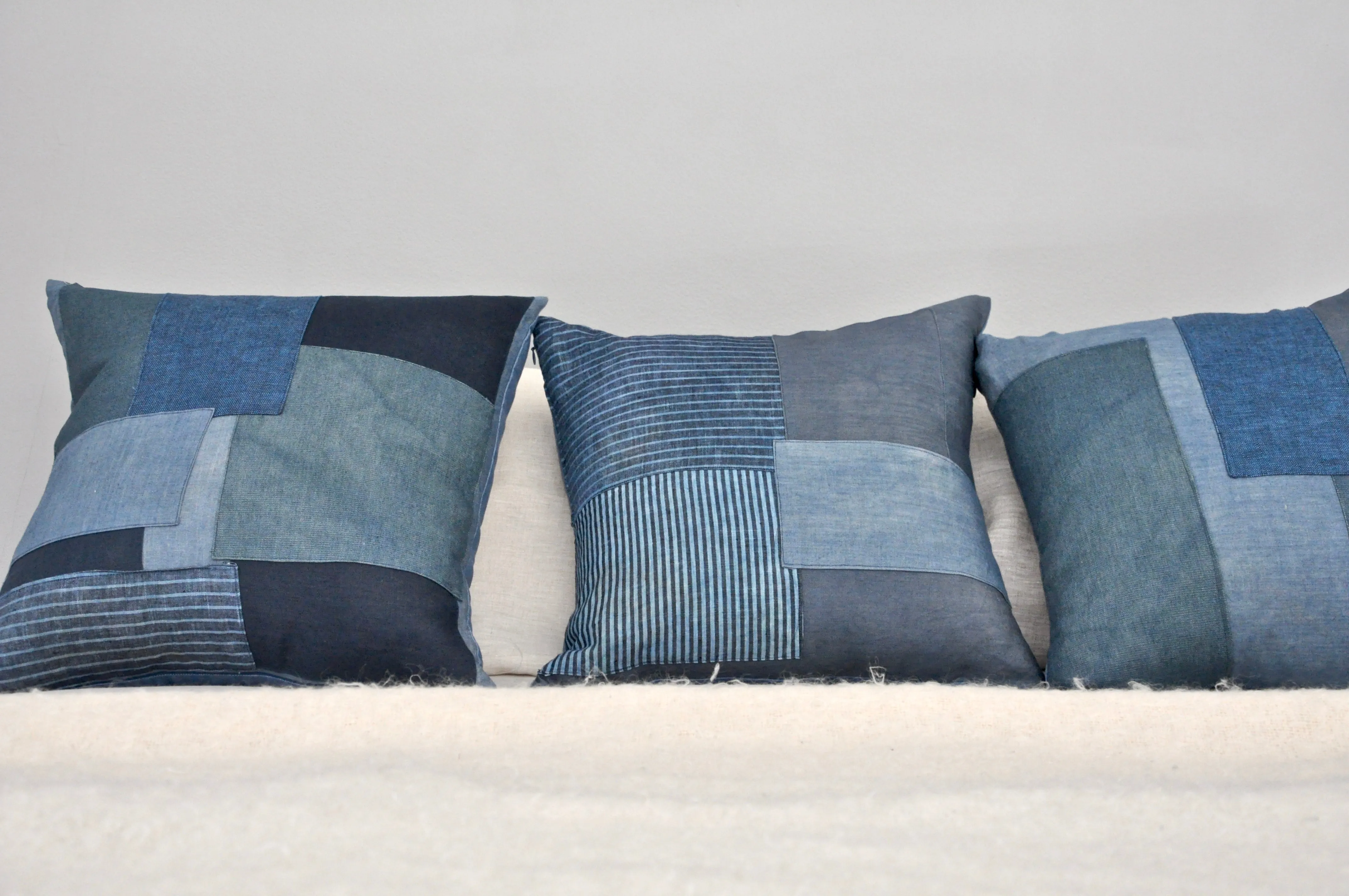 Deep Sea Cushion 002, Multi Indigo