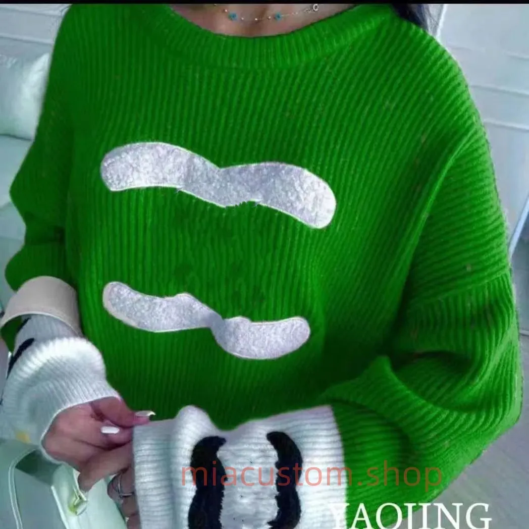 Fashion Designer channel Women's Sweaters wear Heart-shaped V-neck knit vertical alphabet embroidery soft and comfortable base high-quality luxury seiko