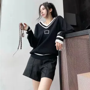 Fashion Designer channel Women's Sweaters wear Heart-shaped V-neck knit vertical alphabet embroidery soft and comfortable base high-quality luxury seiko