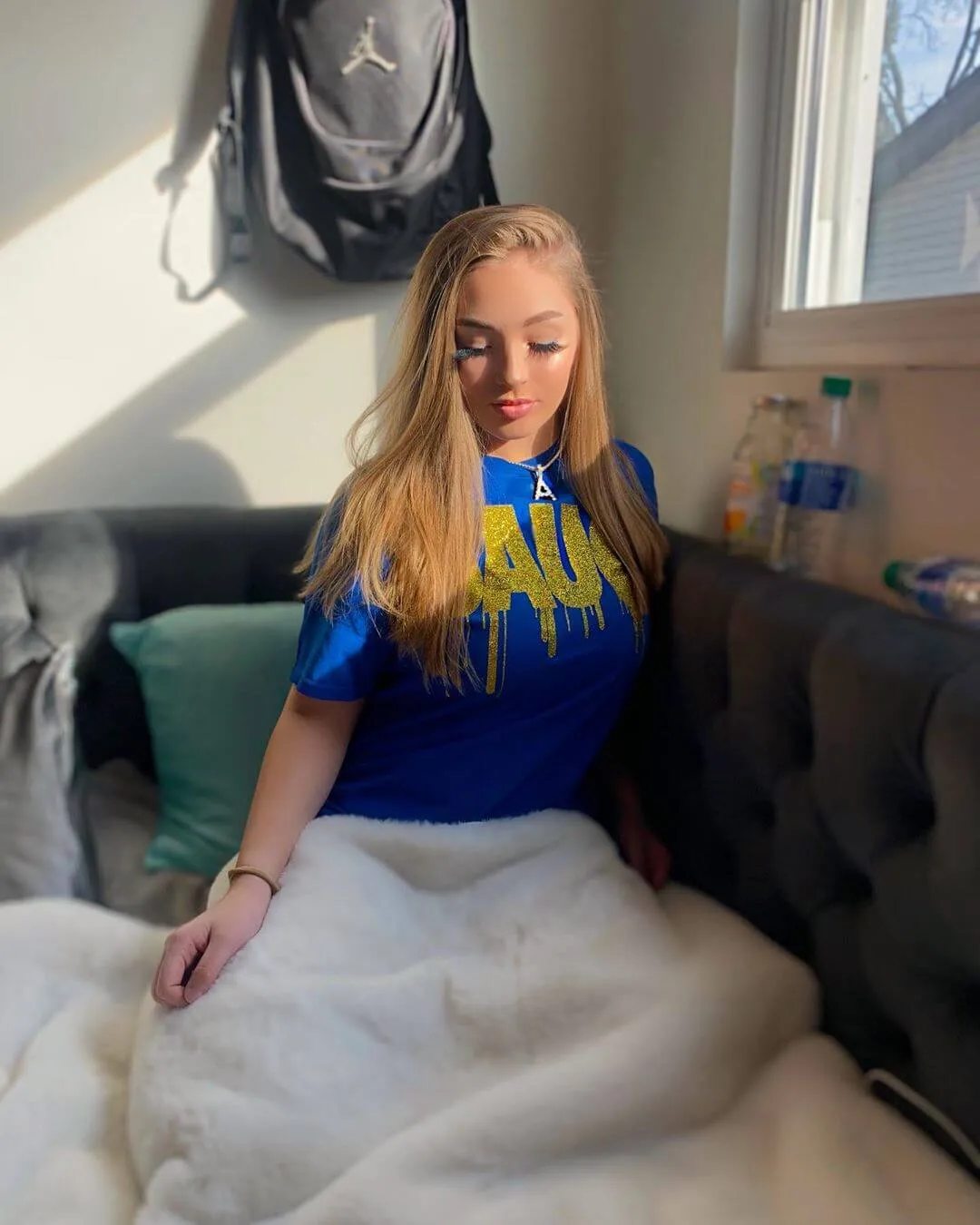 Gold Glitter Sauce | Blue Tee