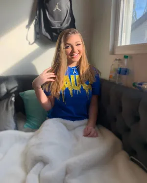 Gold Glitter Sauce | Blue Tee
