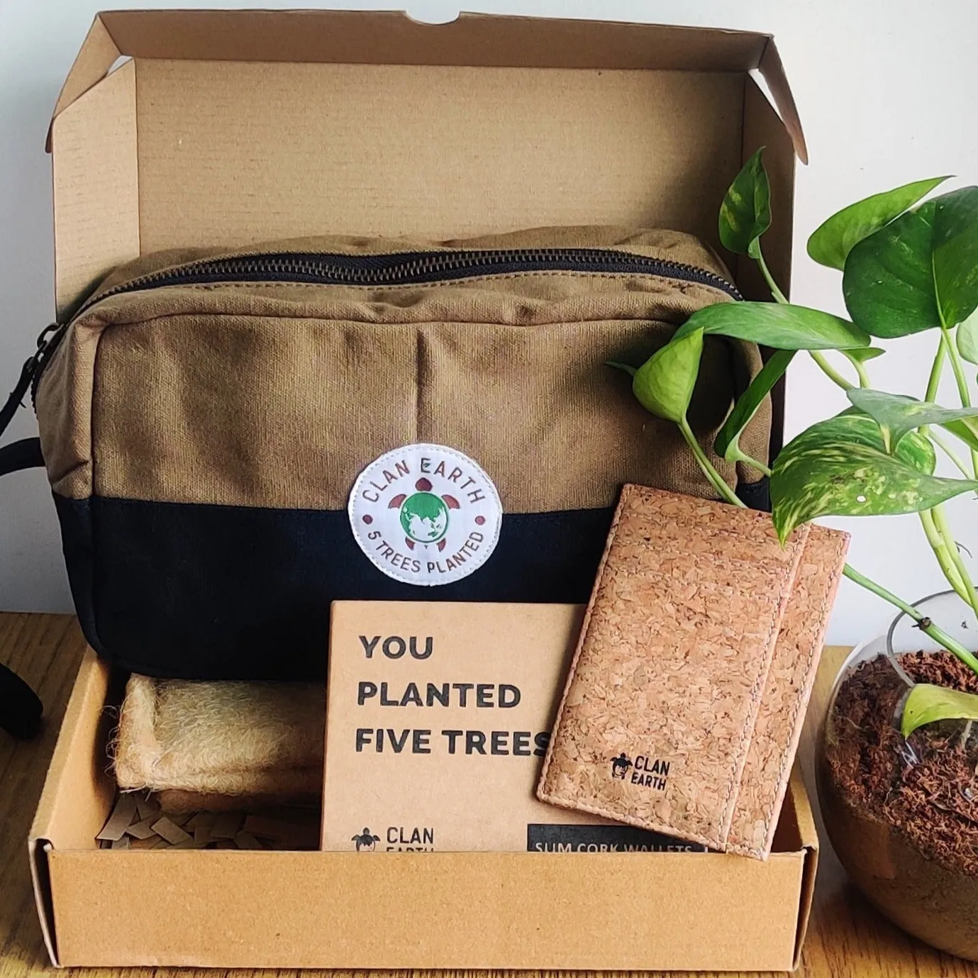 Men's Sustainable Gift Kit - Festive Special Eco Friendly Gift Box for Men 2
