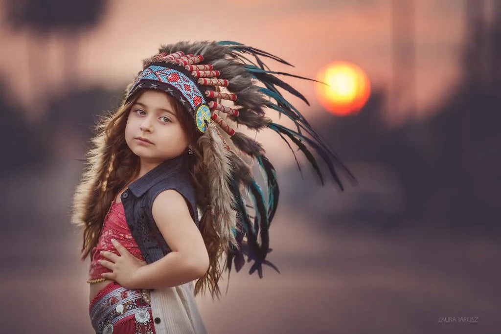 N33- From 5-8 years Kid / Child's: turquoise and black feather Headdress 21 inch. – 53,34 cm.