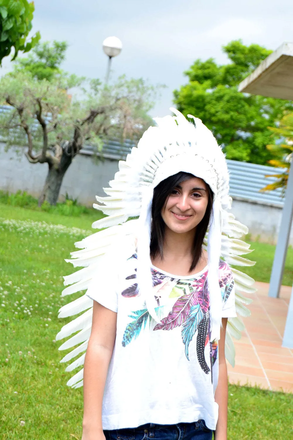 N81 - Medium Indian  White  Feather Headdress (36 inch long)