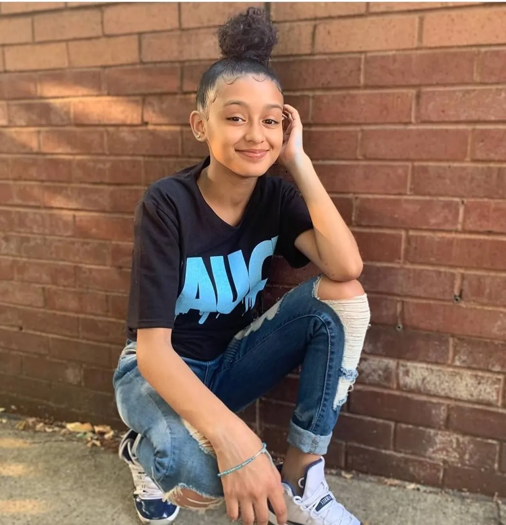 Neon Blue Glitter Sauce | Black Tee