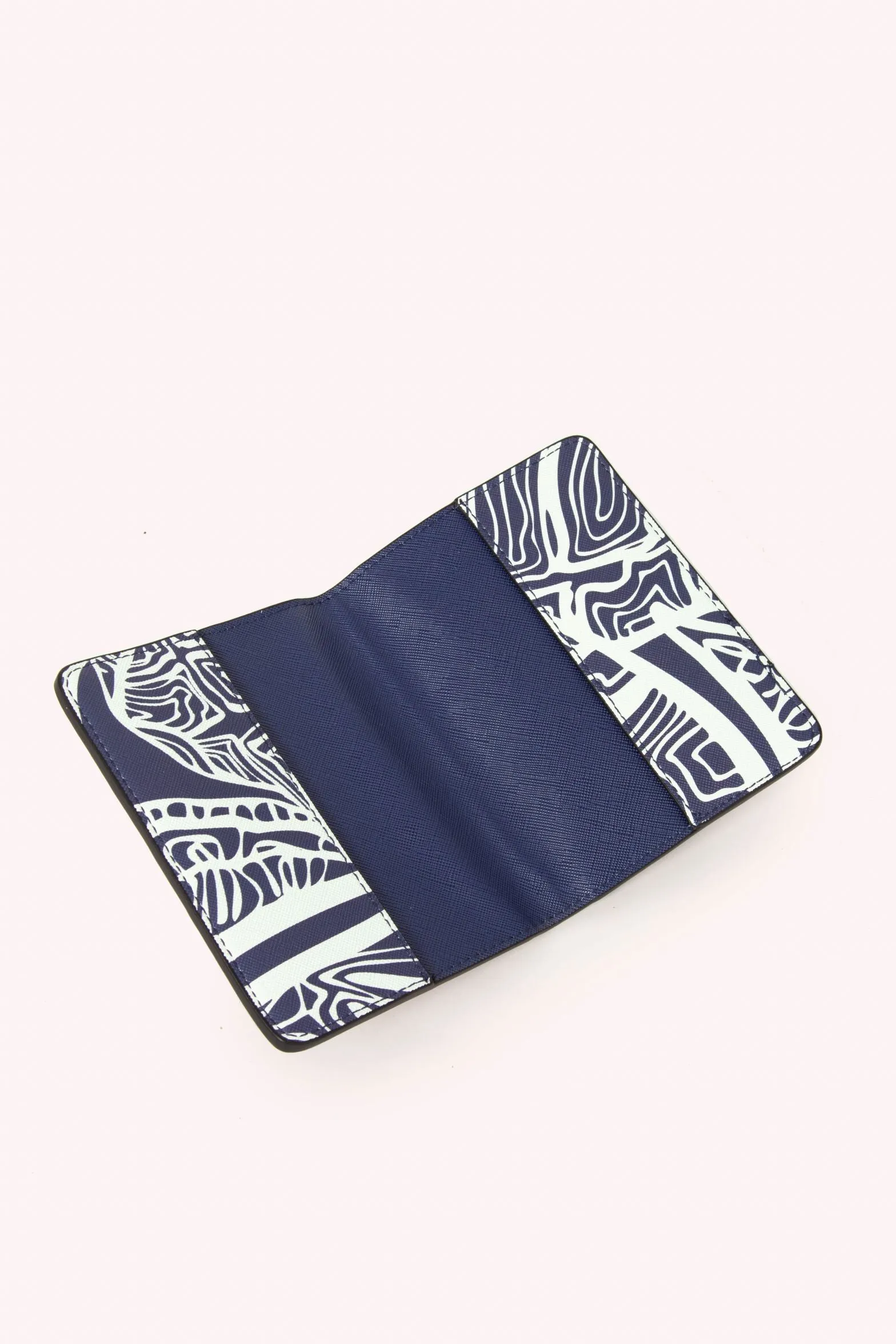 PASSPORT COVER- NAVY BANANA LEAVES