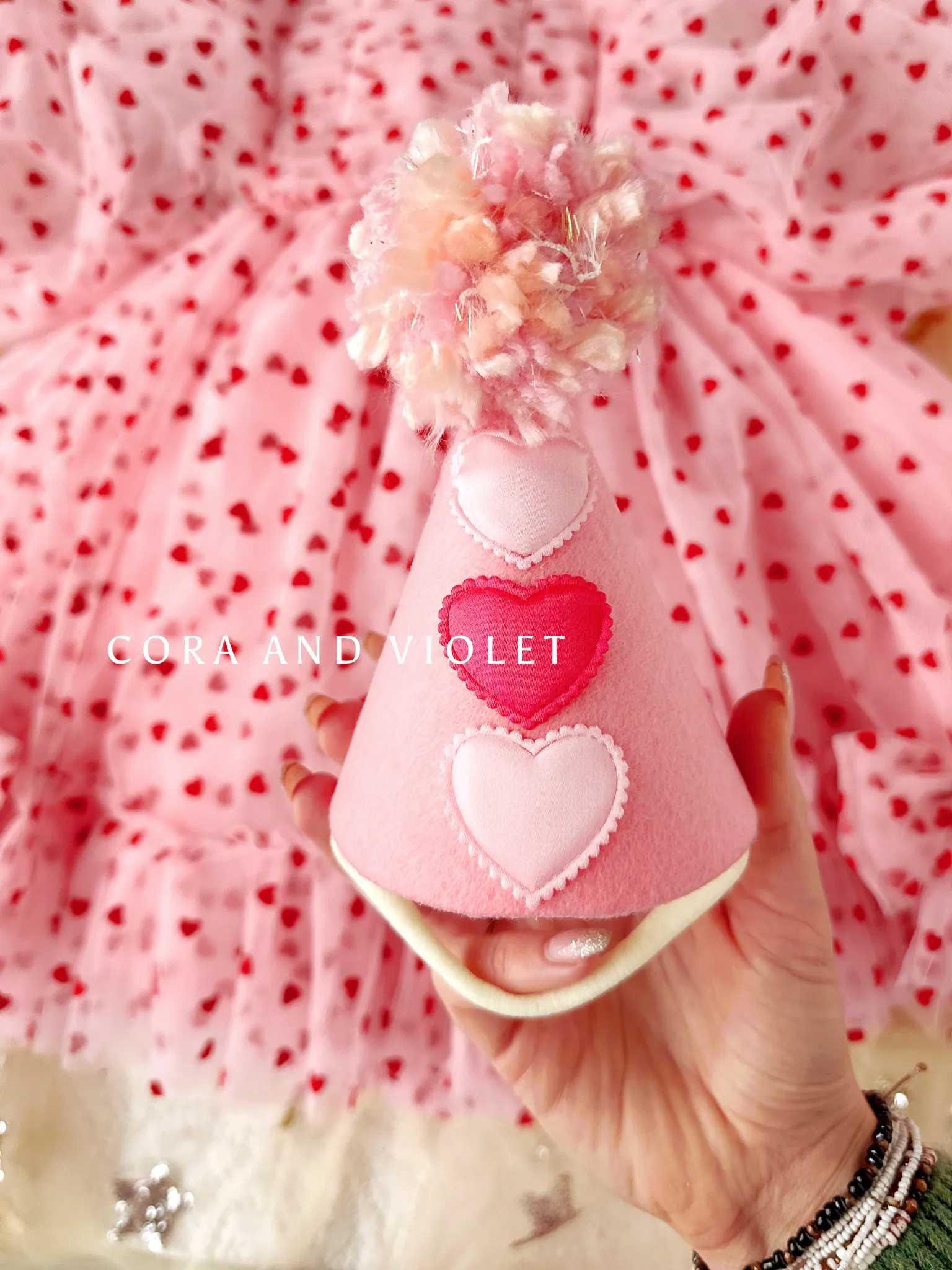 Queen of hearts accessories