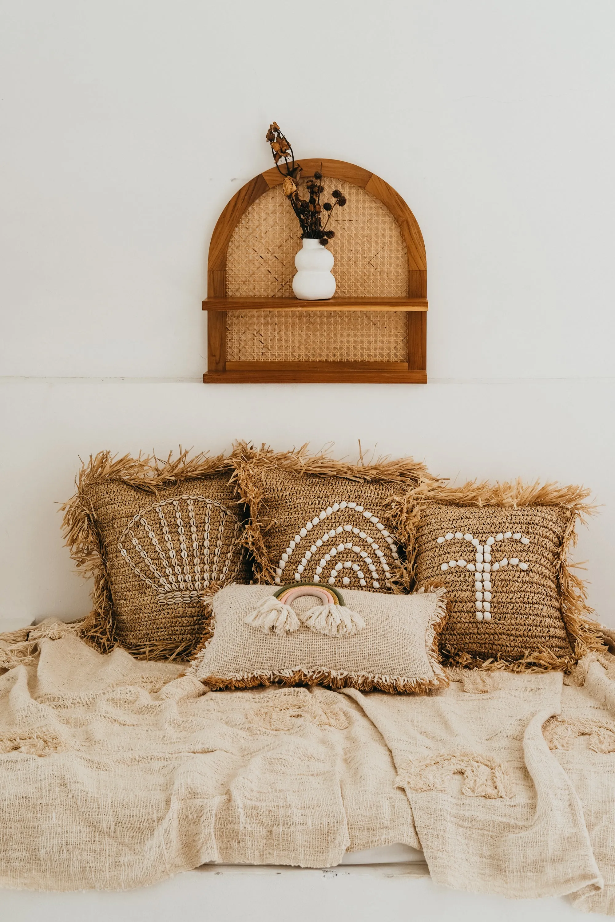 Raffia and Shells Pillow Cover - Clam Shell / Palm Tree / Rainbow