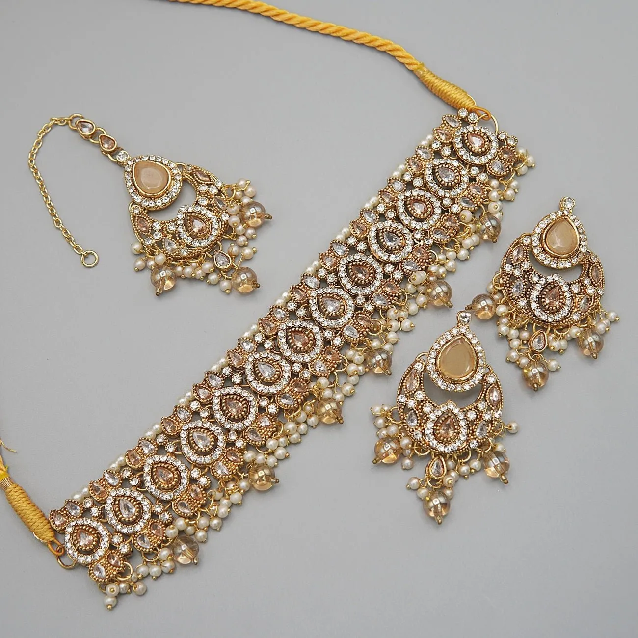 Reema Guluband Choker Set