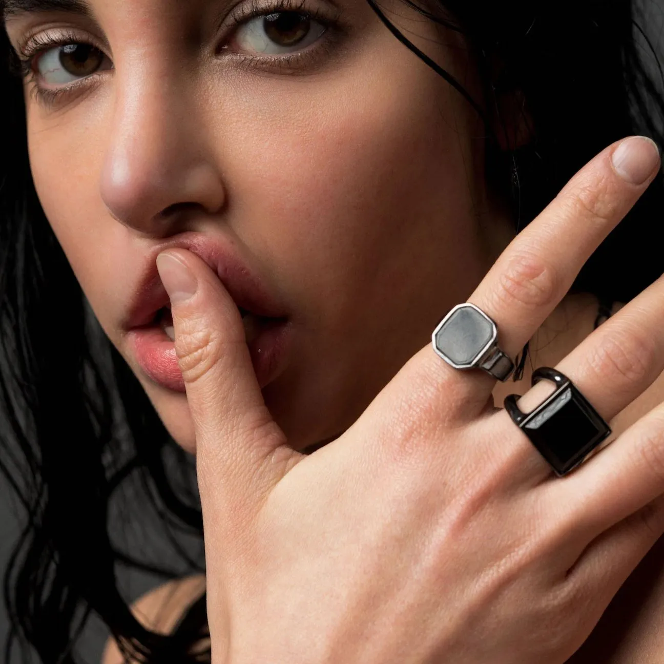 SQUARE VOYAGER RING rhodium plated