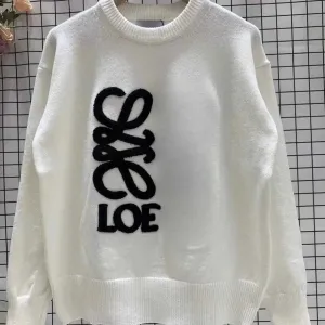 winter women's trend round neck black and white embossed letter new sweater loose and thin